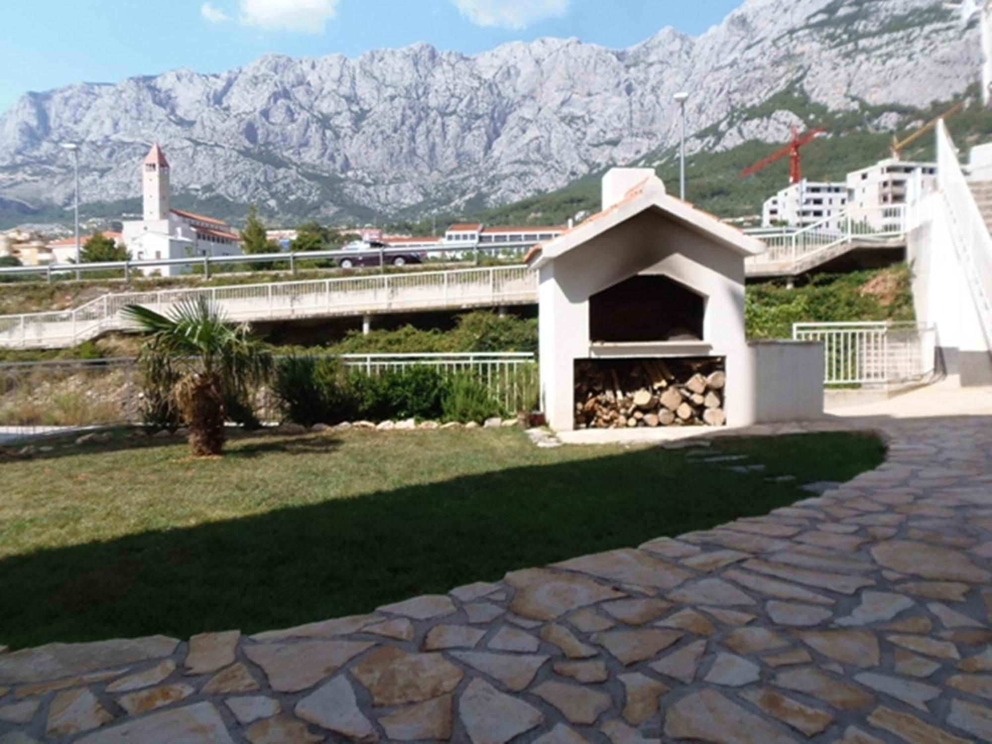 Apartments Anica & Gabriela Makarska Exterior photo