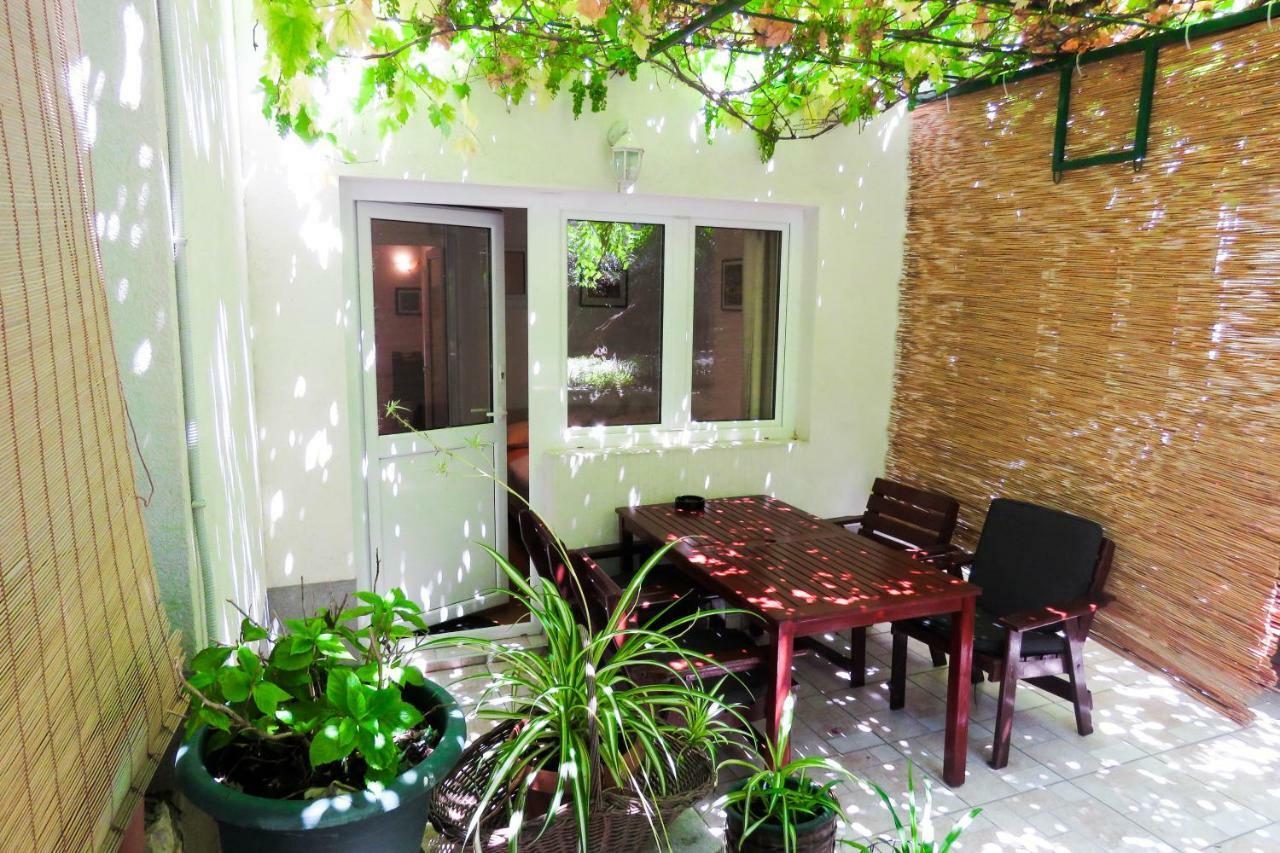 Apartments Anica & Gabriela Makarska Exterior photo